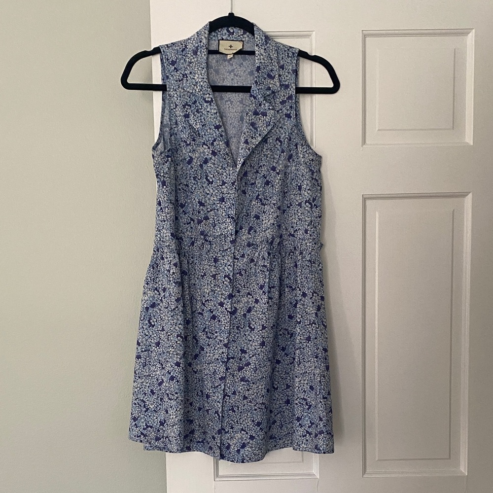Tuckernuck Blue Floral Sleeveless Mini Dress
